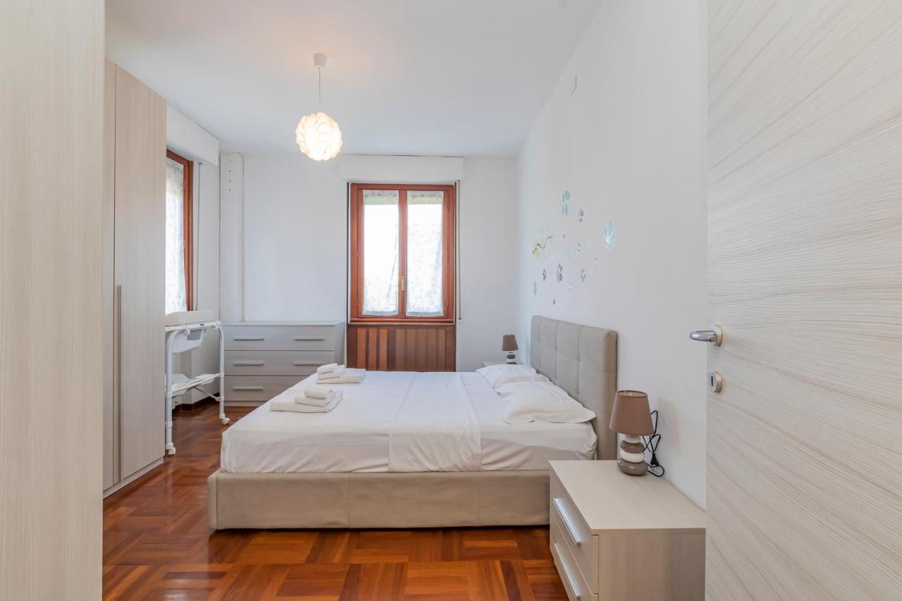 Big Apartment - Alcuino 7 Милан Экстерьер фото