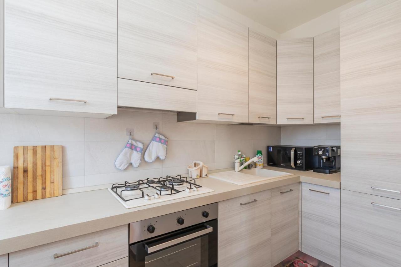 Big Apartment - Alcuino 7 Милан Экстерьер фото