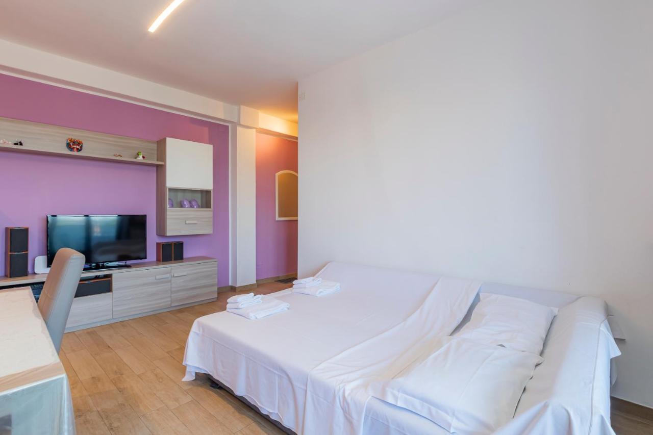Big Apartment - Alcuino 7 Милан Экстерьер фото